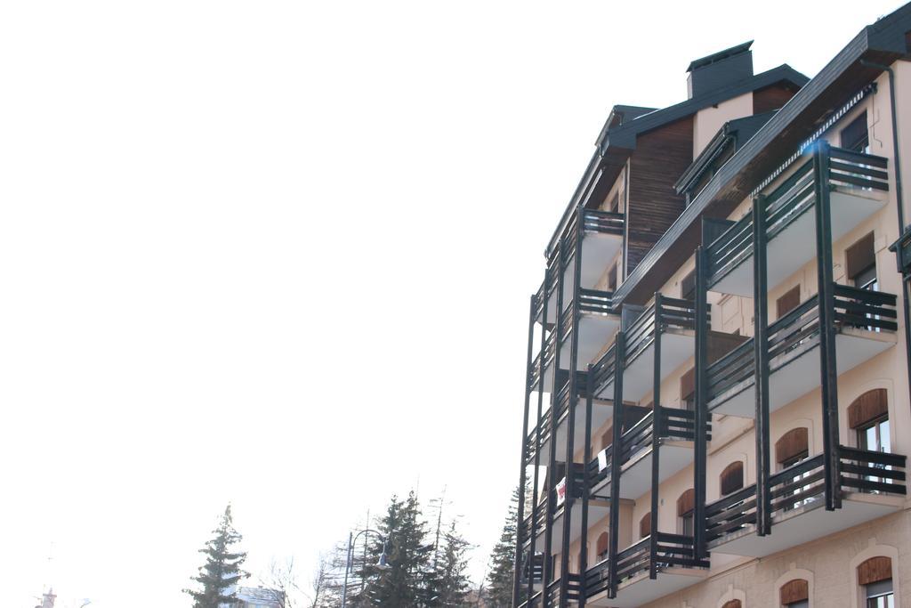 Les Frenes Apartment Лезен Екстериор снимка